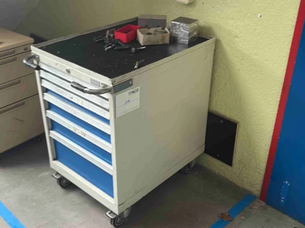 Schubladenschrank fahrbar
