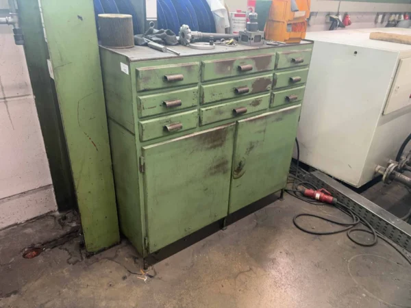 Werkbank/Werkzeugschubladenkombination, mit Inhalt