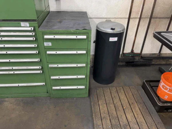 Werkzeugschubladenschrank, mit Inhalt