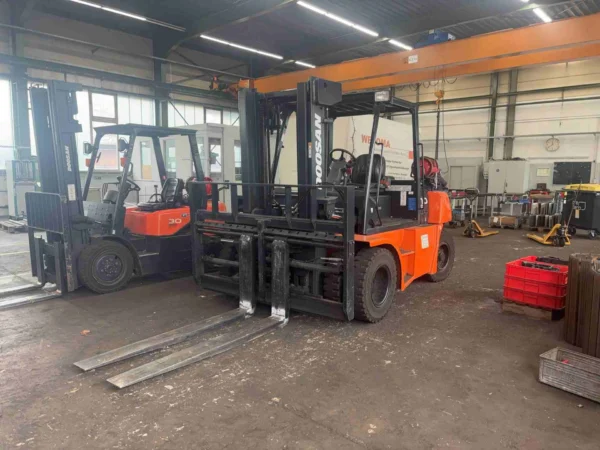 DOOSAN G70S-5 Gasgabelstapler DOOSAN G70S-5, 7.000 kg