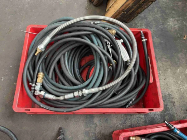 Druckluftschläuche mit Ausblaspistole