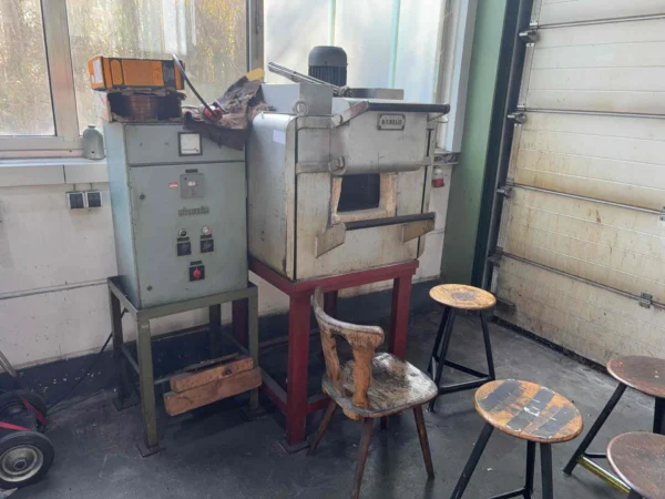 Aichelin Härteofen Nichelin mit separatem Schaltschrank