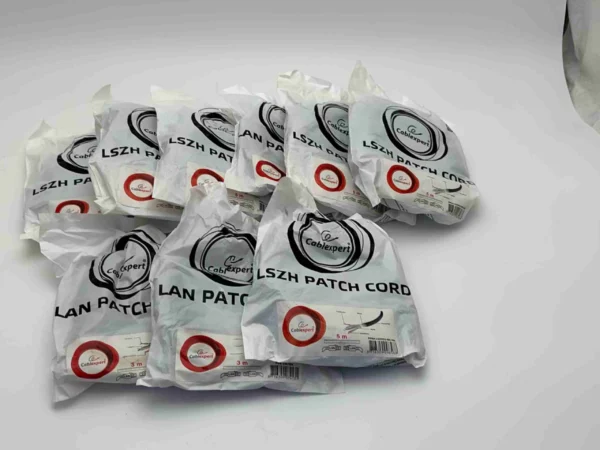 Cablexpert PP6A-LSZHCU-BK-5M Cablexpert LAN-Patchkabel