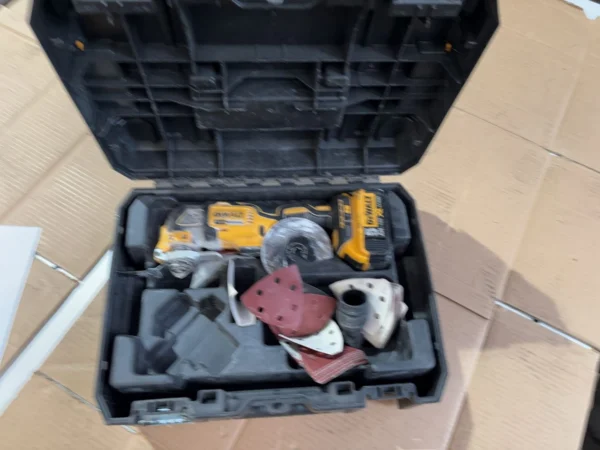 DeWalt DCS355 Akku-Multifunktionswerkzeug