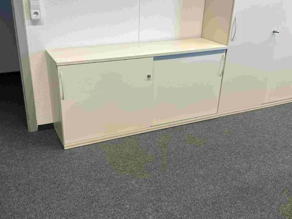 Sideboard, grau, als Schiebetürenschrank