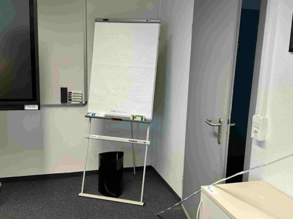 flip-chart Ständer und Whiteboard, wandmontiert