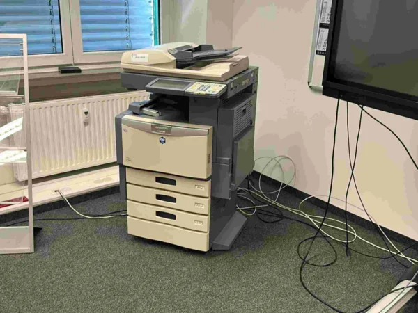 TOSHIBA eStudio 2020C Multifunktionsdrucker
