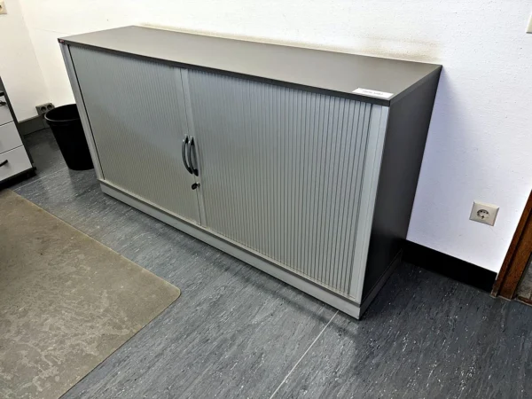 Rollladenschrank