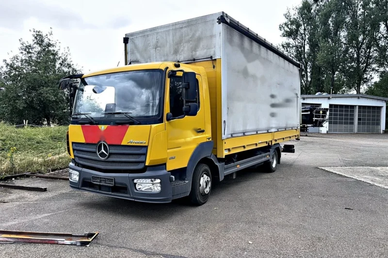 LKW Mercedes-Benz Atego 818 L