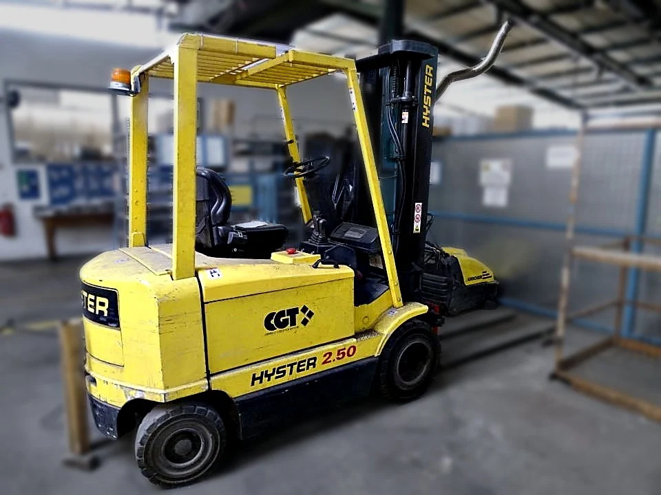 Hyster J2.50XM Elektro-Gabelstapler