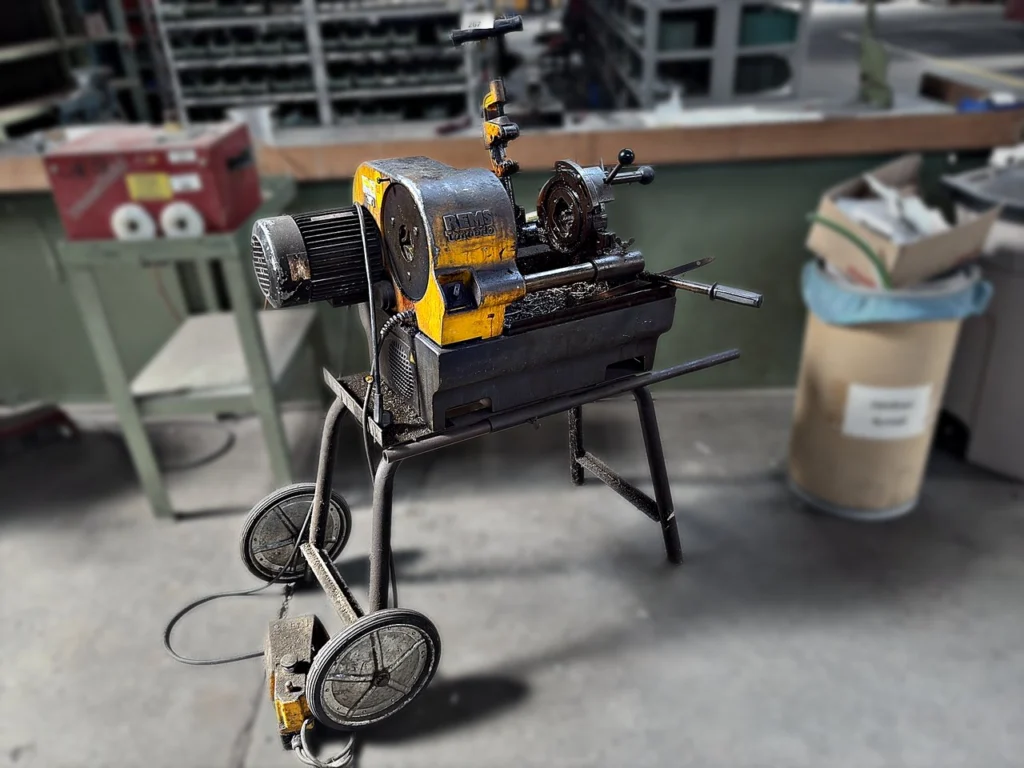 REMS Tornado Rohrgewindeschneidmaschine