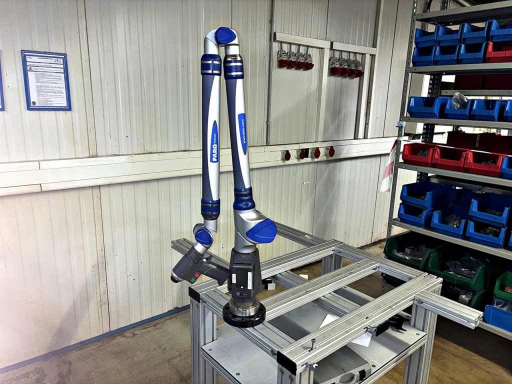 FARO Platinum 6-Achsen-Messarm mit Laser-Scanner