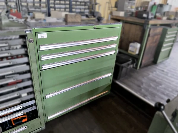 Werkzeugschubladenschrank mit Inhalt