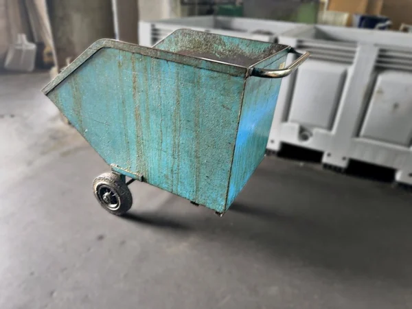 Posten Spänekippmulden, 2 Stück