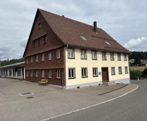 Betriebsauflösung Eisenbach | Präzisionsdrehteile-Fertigung, Werkzeugmaschinen & Betriebsausstattung