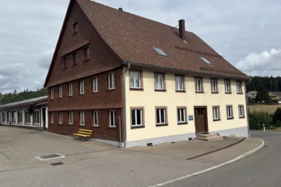 Betriebsauflösung Eisenbach | Präzisionsdrehteile-Fertigung, Werkzeugmaschinen & Betriebsausstattung