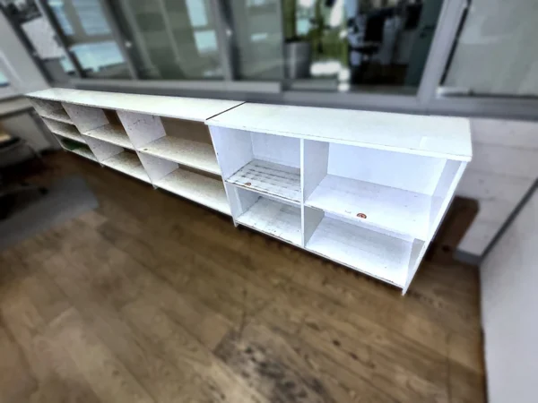 Büroregal
