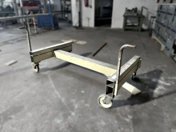 Transportgestell fahrbar mit Schiebebügeln