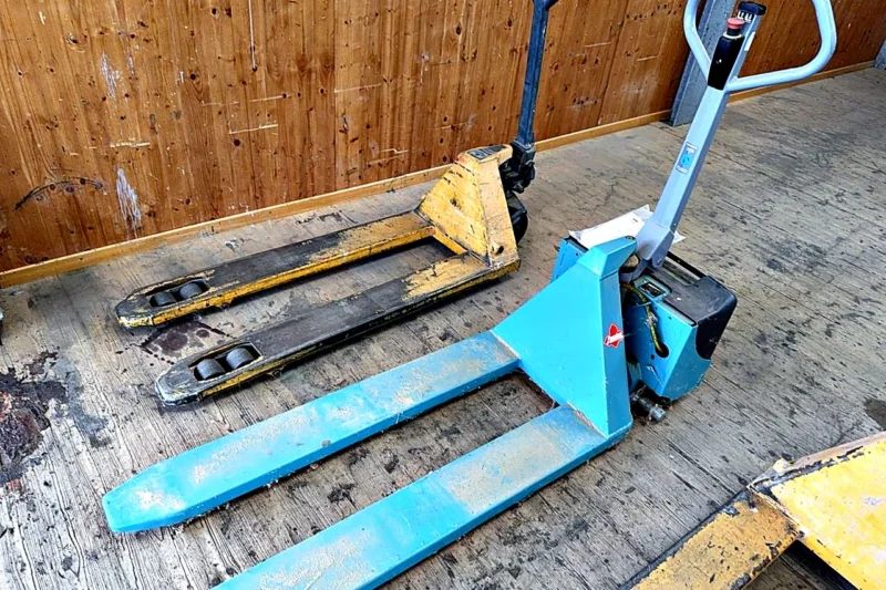 Standortauflösung PERI Schalungsbau Bobenheim-Roxheim | Schweißtechnik, Lager- & Betriebsausstattung, Schrauben- & Kleinteilebestände
