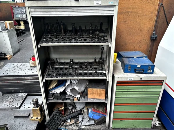 Werkzeugschrank Rollladen SK 40 mit Inhalt