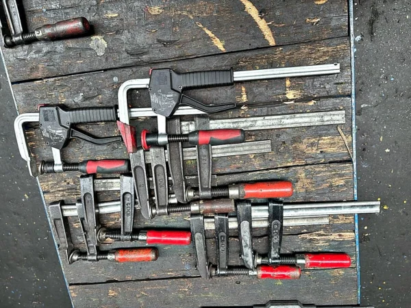 Posten Schraubzwingen