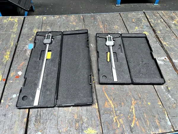 Digital-Tiefenmessschieber 2 Stück