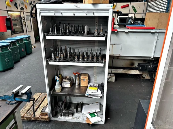 Werkzeugschrank Rollladen mit Inhalt