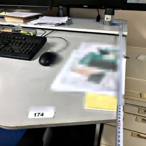 2621-174_6