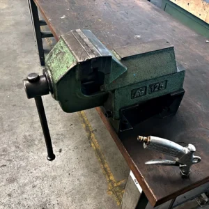 2623-067_3