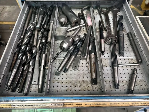 Posten Bohrer und Bohrfutter