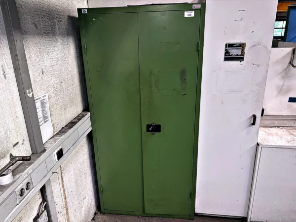 Werkstattschrank Flügeltüren