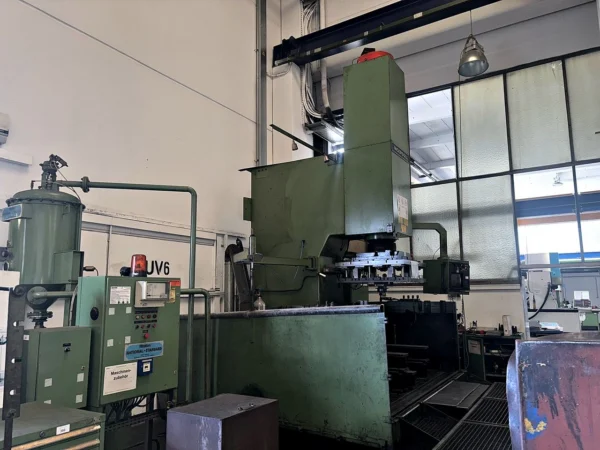 INGERSOLL C500 Senkerodiermaschine