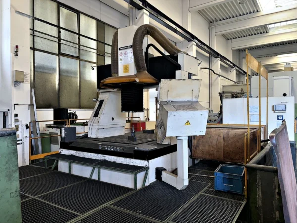 INGERSOLL IG 1300E Senkerodiermaschine