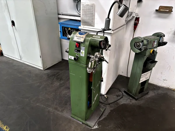 DECKEL SOE Stichelschleifmaschine