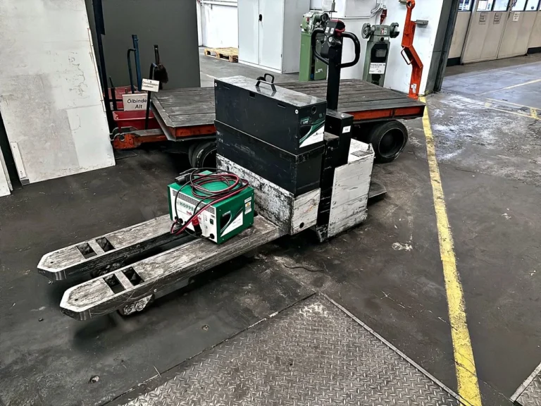 Elektro-Deichselhubwagen Baka EGU 5010