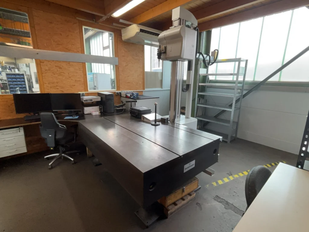 Koordinatenmessmaschine Stiefelmayer Futura CNC