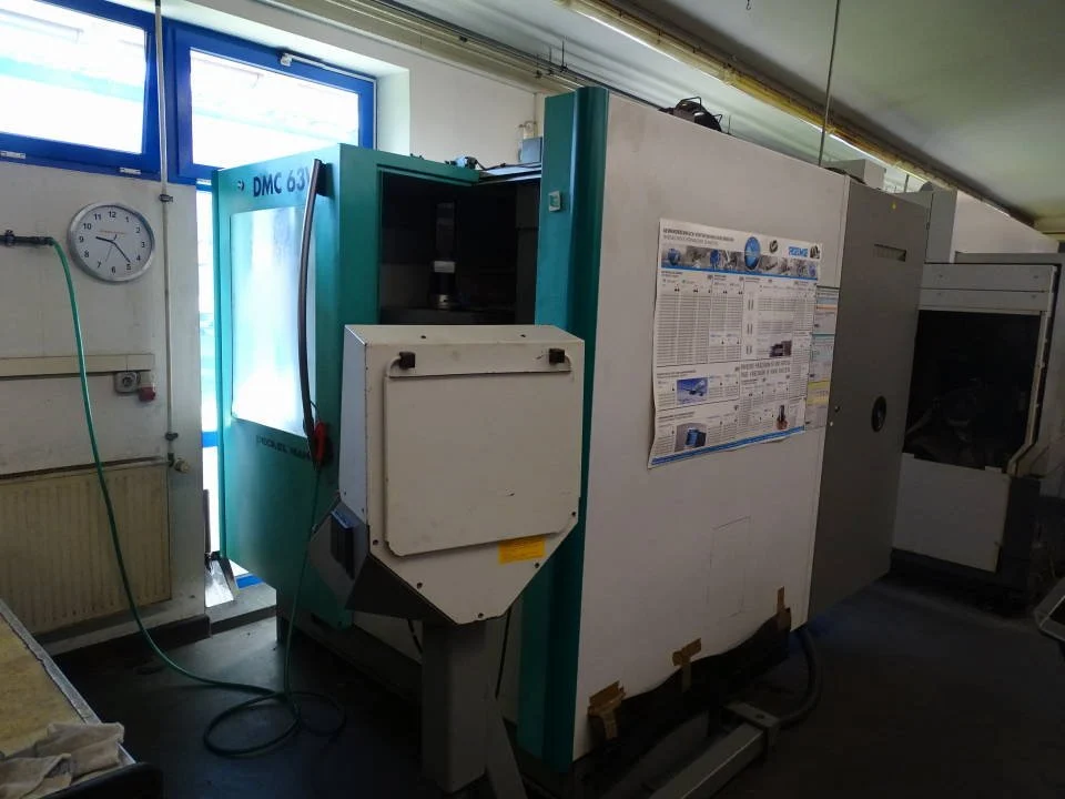 Vertikal-Bearbeitungszentrum Deckel Maho DMC 63 V