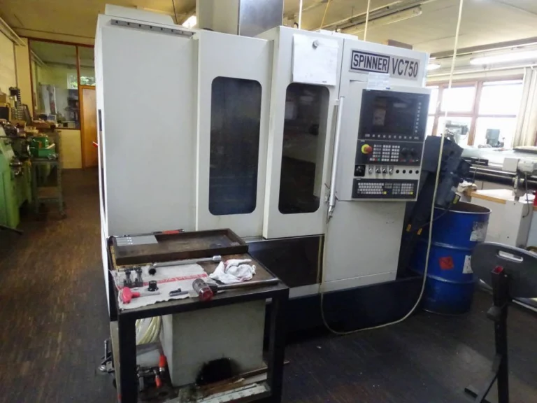 Vertikal-Bearbeitungszentrum Spinner VC750