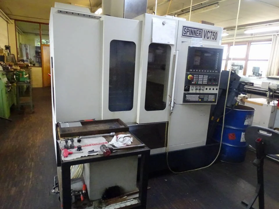 Vertikal-Bearbeitungszentrum Spinner VC750